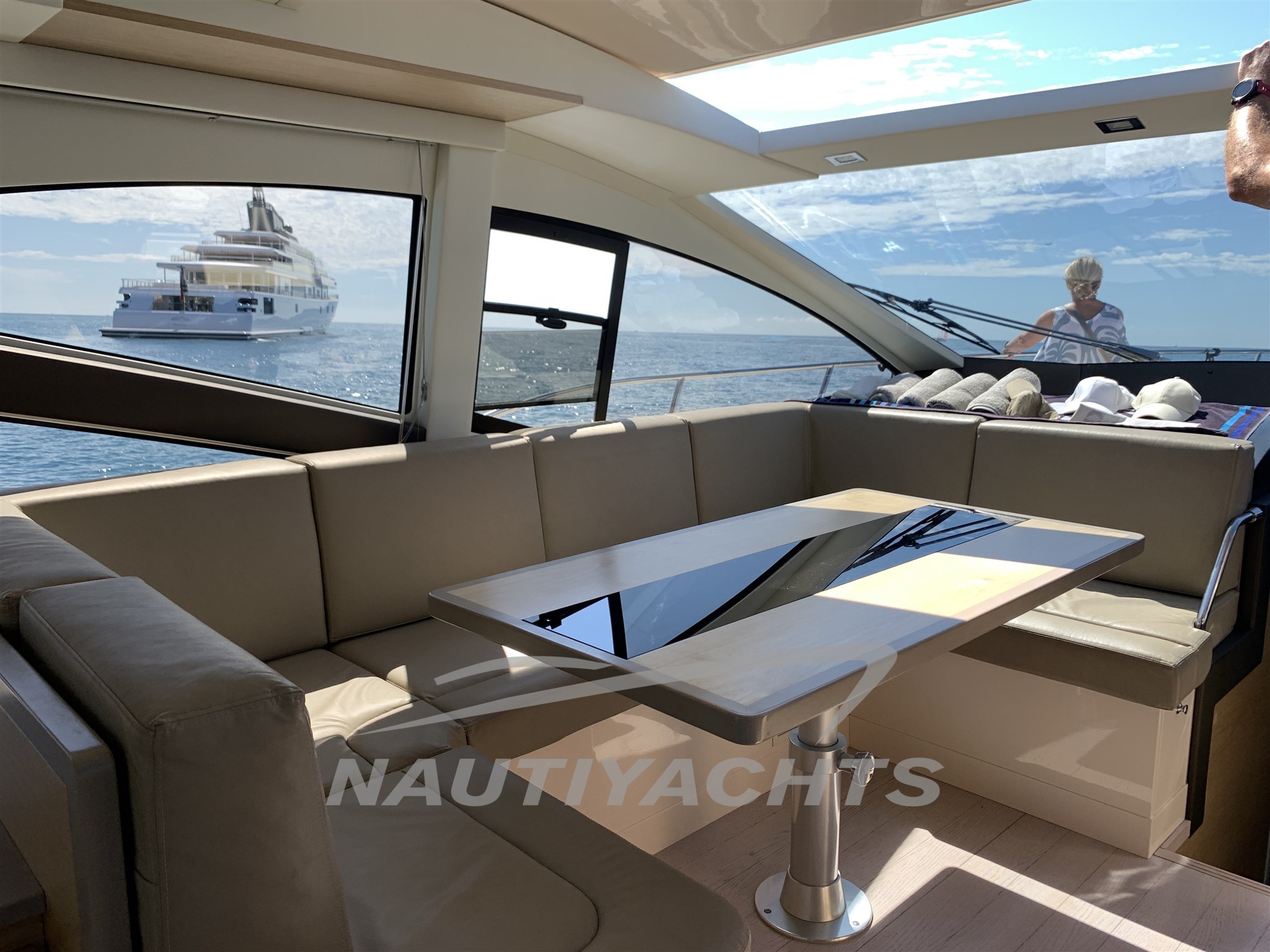 slider 18 Queens Yachts  50 HT